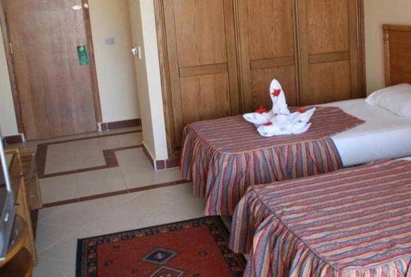 اتاق استاندارد با چشم‌انداز استخر, Coral Hills Resort Sharm Elsheikh