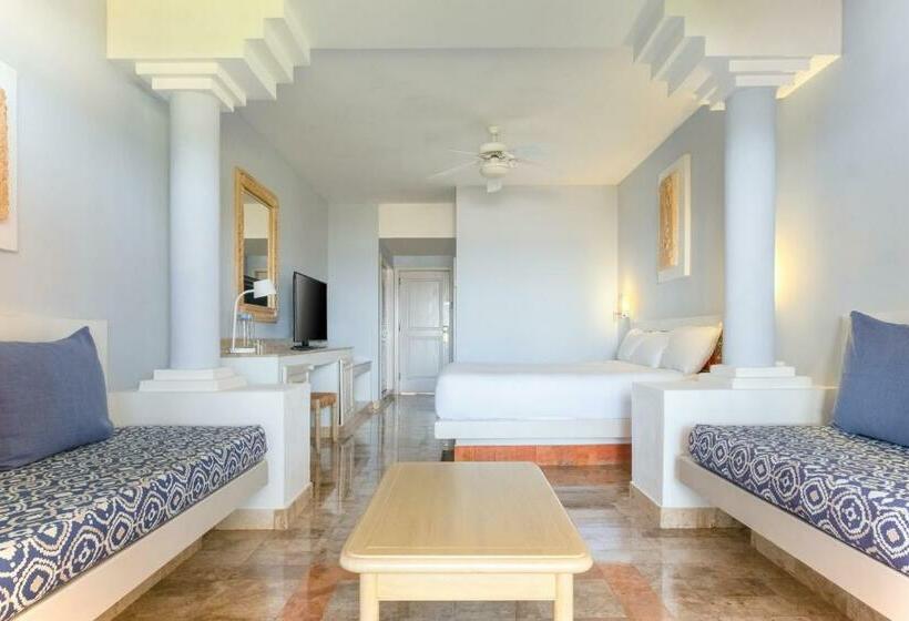 سوییت جونیور با چشم‌انداز دریا, Iberostar Waves Tucán