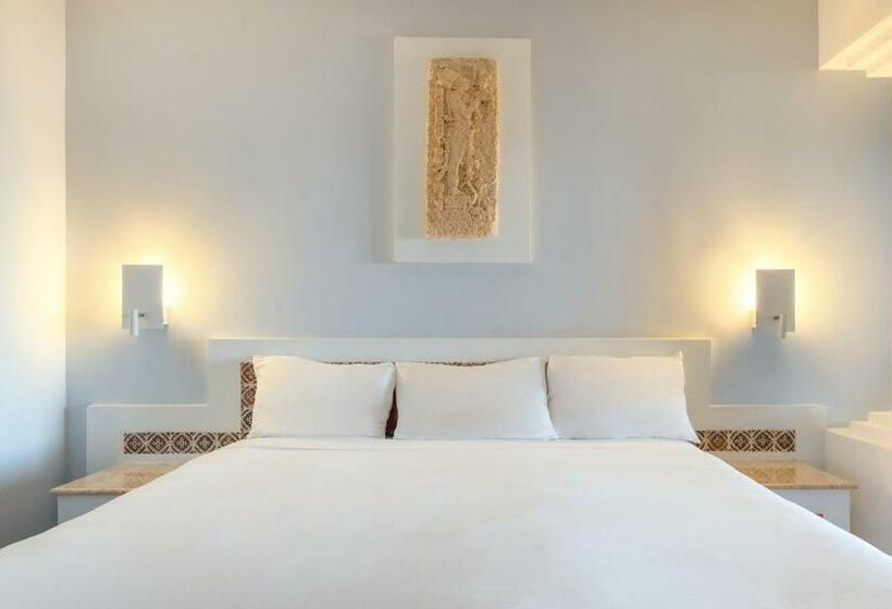 سوییت جونیور با چشم‌انداز دریا, Iberostar Waves Tucán
