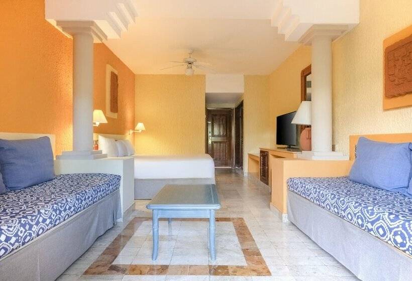 سوییت جونیور با چشم‌انداز دریا, Iberostar Waves Tucán