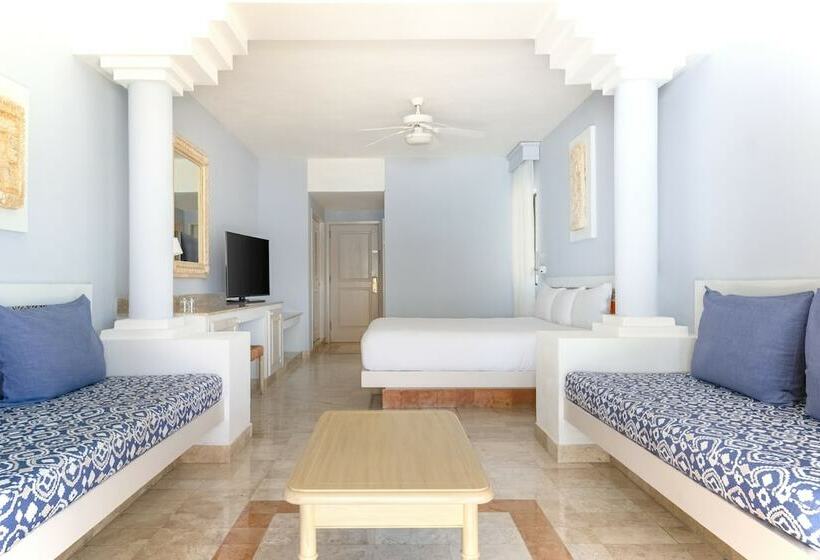 سوییت جونیور با چشم‌انداز دریا, Iberostar Waves Tucán