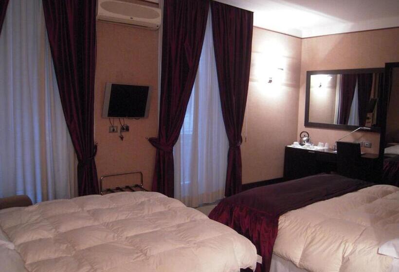 اتاق استاندارد سه نفره, Mh Design