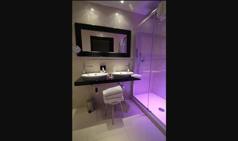 اتاق لوکس, Milano & Spas
