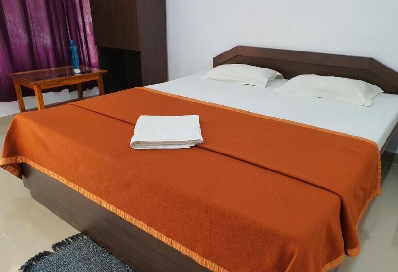 اتاق لوکس با بالکن, Blue Lagoon Resort, Neil Island