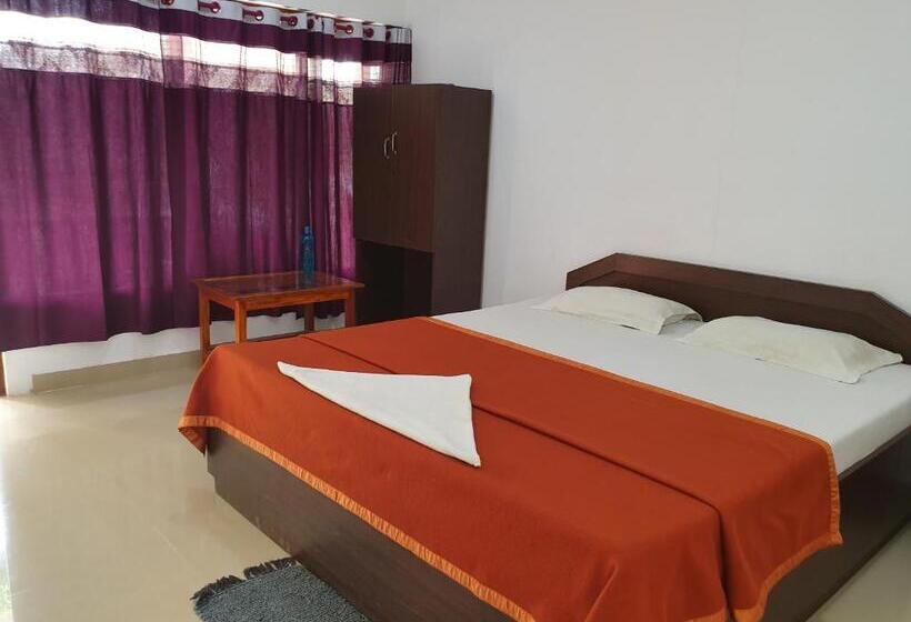 اتاق لوکس با بالکن, Blue Lagoon Resort, Neil Island