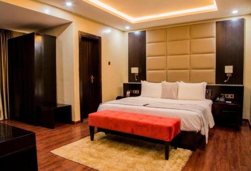 اتاق لوکس با تخت بزرگ, Bon Hotel Nest Ibadan