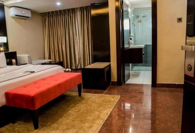 سوئیت پرزیدنت, Bon Hotel Nest Ibadan