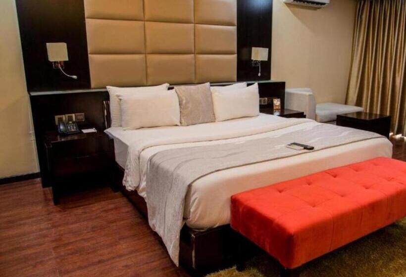 سوئیت پرزیدنت, Bon Hotel Nest Ibadan