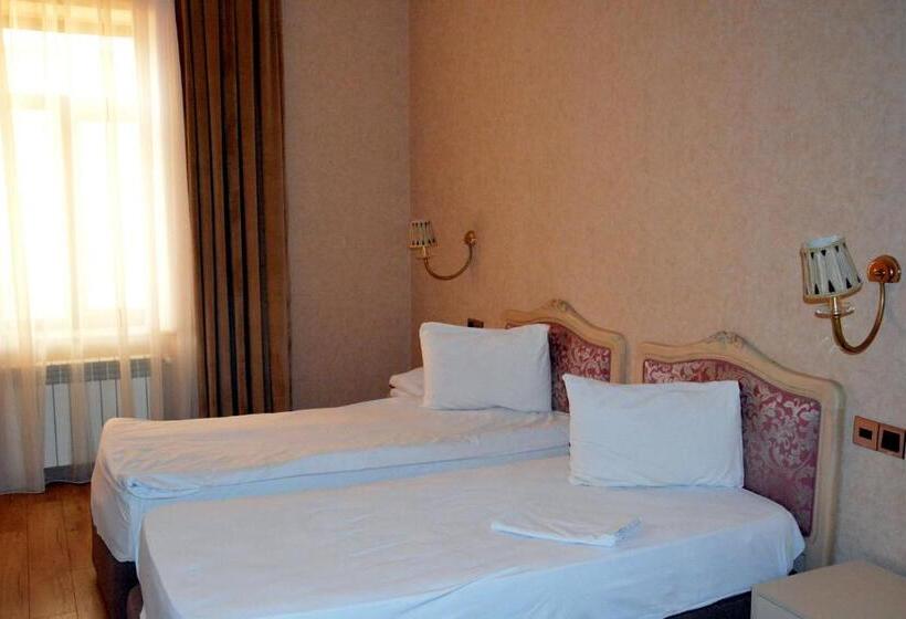 اتاق استاندارد, Deluxe Hotel Ganja
