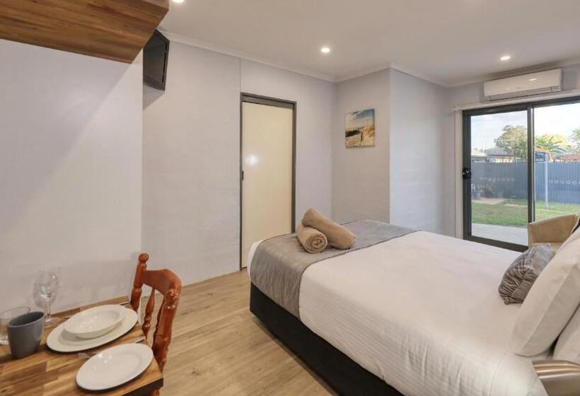 اتاق استاندارد, Parkes Federation Motel