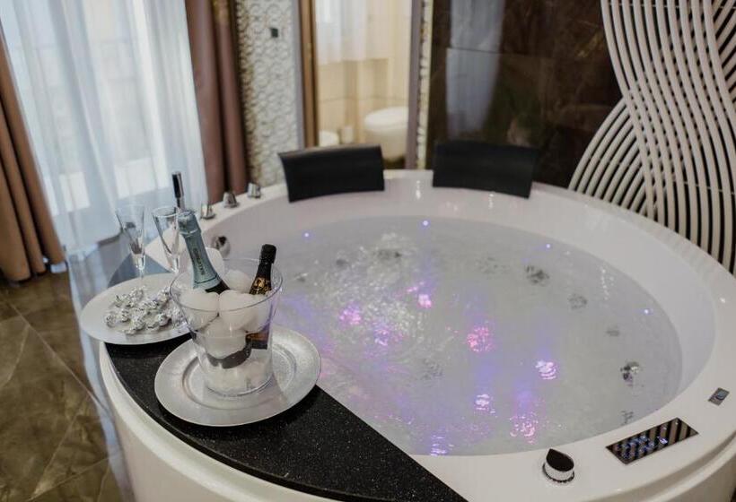 اتاق استاندارد با وان آب گرم, Miryam House Affittacamere Suite E Relax