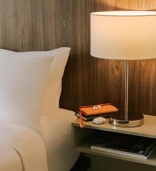 اتاق استاندارد با تخت بزرگ, Sonder At The Point