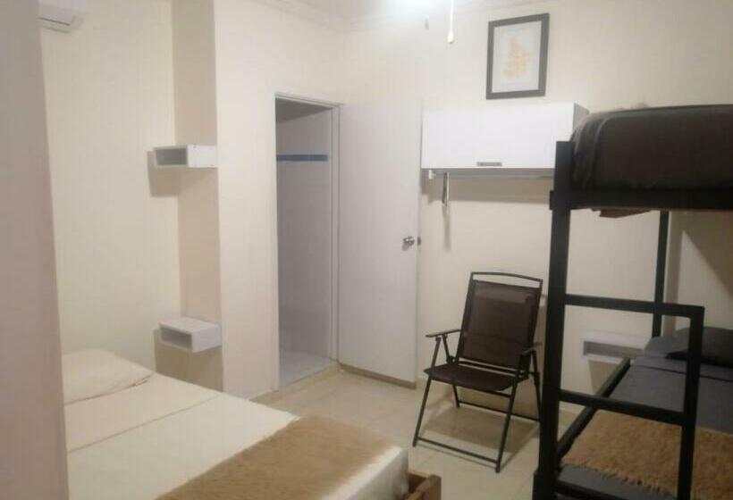 اتاق استاندارد چهار تخته, Comfort House
