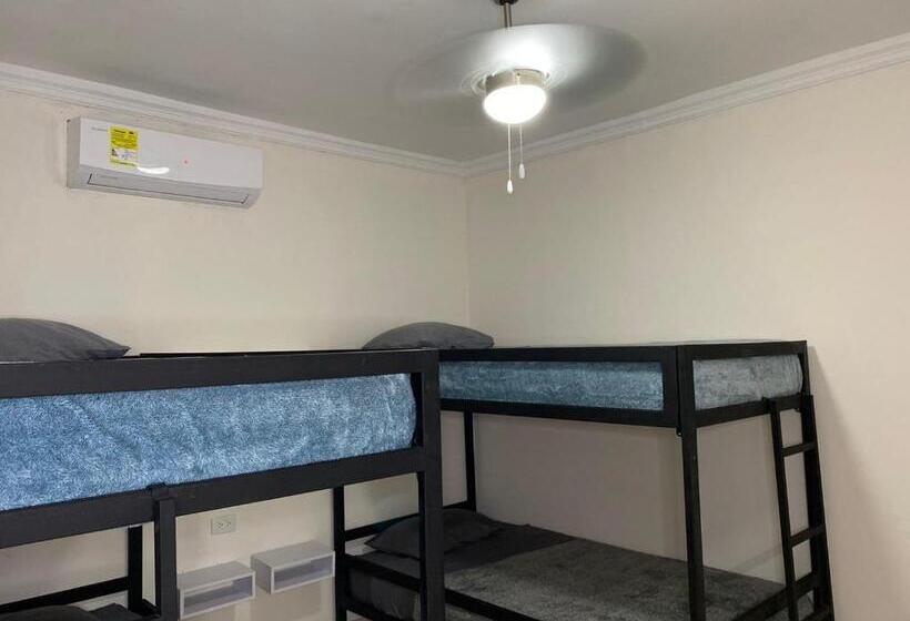 اتاق استاندارد چهار تخته, Comfort House