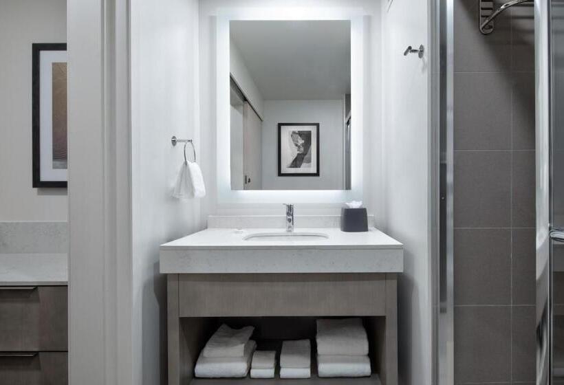 اتاق استاندارد با تخت بزرگ برای معلولان, Hyatt House Denver Aurora