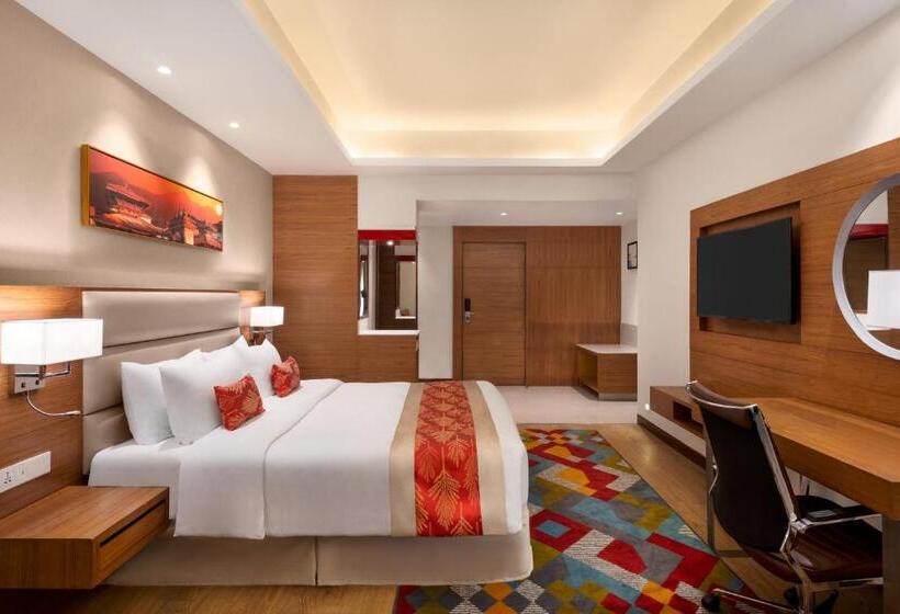 اتاق استاندارد با تخت بزرگ برای معلولان, Ramada Encore By Wyndham Kathmandu Thamel