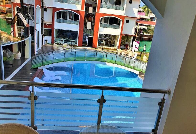 Premium Room Pool View, Vits Shanti Solitaire Arpora