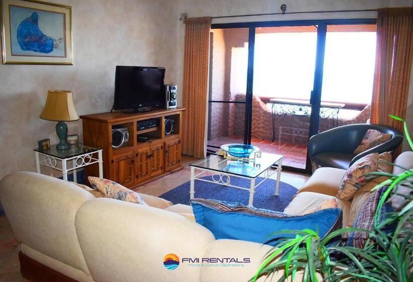آپارتمان 2 خوابه با چشم‌انداز دریا, Marina Pinacate B 406
