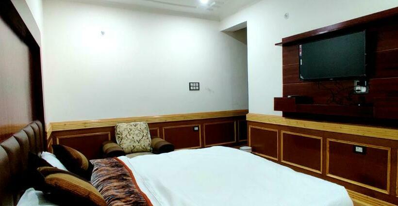 اتاق استاندارد با چشم‌انداز کوهستان, Ladakh Country Inn