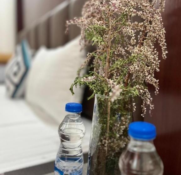 اتاق استاندارد با چشم‌انداز باغ, Ladakh Country Inn