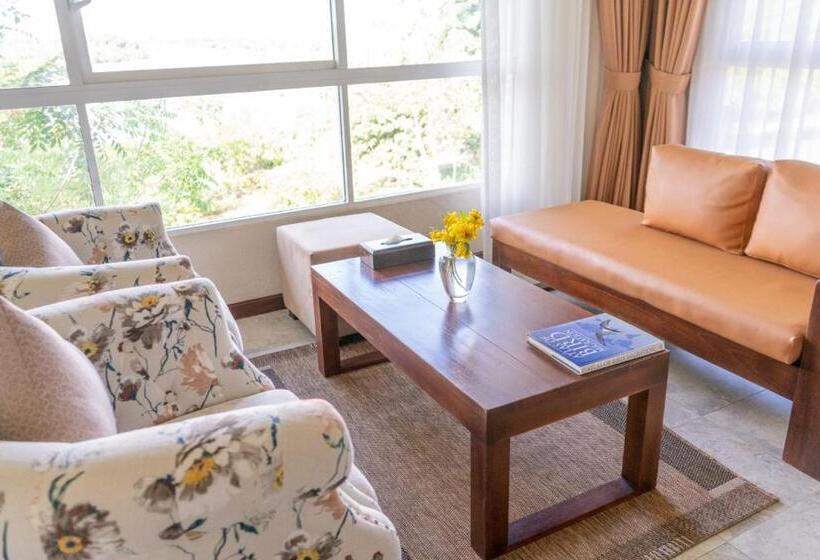 اتاق سوپریور, Birds Resort Hambantota