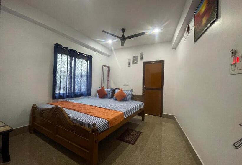 اتاق لوکس با بالکن, Anjana Palace