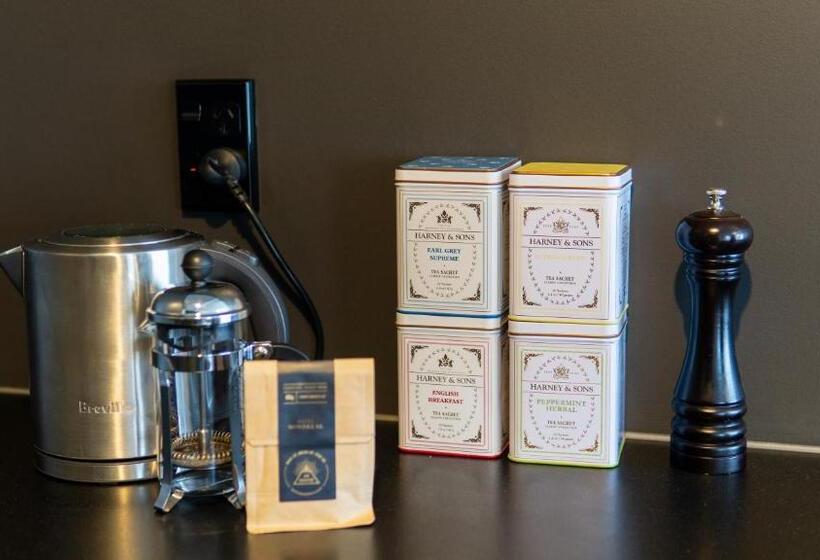 سوییت جونیور, Montreal