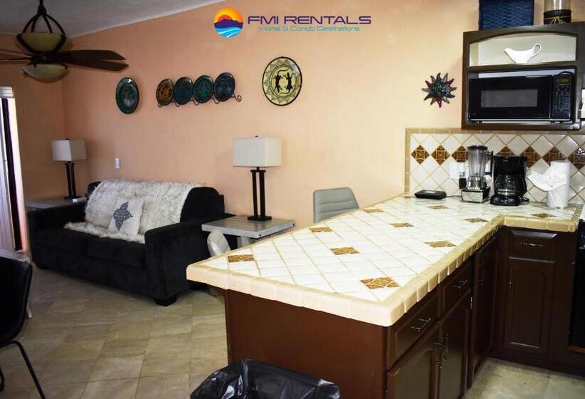 آپارتمان 1 خوابه, Marina Pinacate A 520