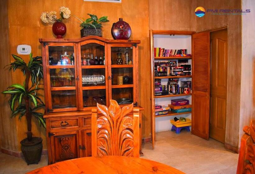 آپارتمان 2 خوابه, Marina Pinacate B 102