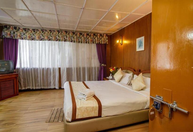 اتاق لوکس, Muscatel Himalayan Resort   400 Mts From Mall Road