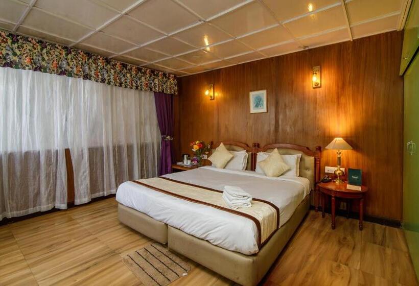 اتاق لوکس, Muscatel Himalayan Resort   400 Mts From Mall Road