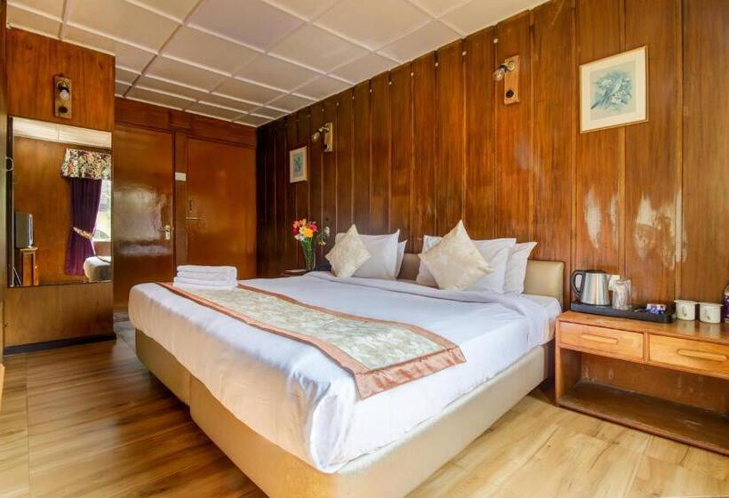 اتاق لوکس, Muscatel Himalayan Resort   400 Mts From Mall Road