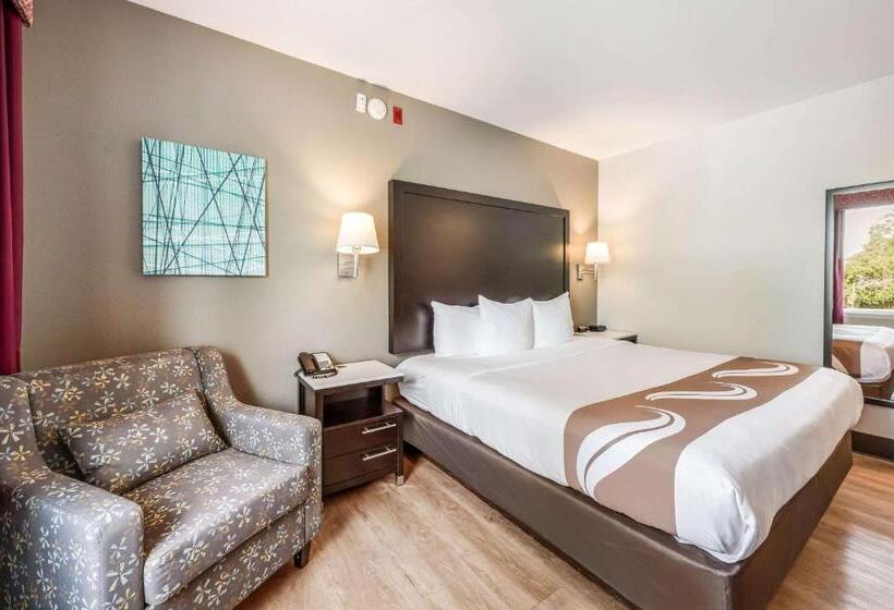 اتاق استاندارد با تخت بزرگ, Quality Inn Poughkeepsie