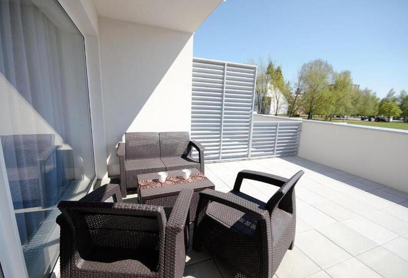 带1个卧室的带阳台的公寓, Apartmány Viva Třeboň