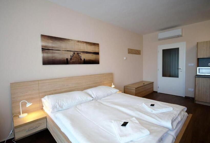 带1个卧室的带阳台的公寓, Apartmány Viva Třeboň