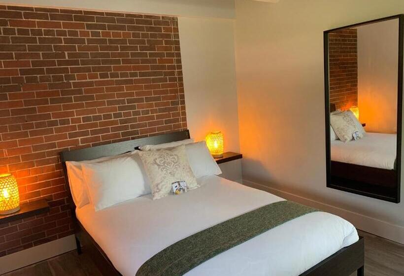 استودیوی استاندارد, Station 1 By Terra Hospitality