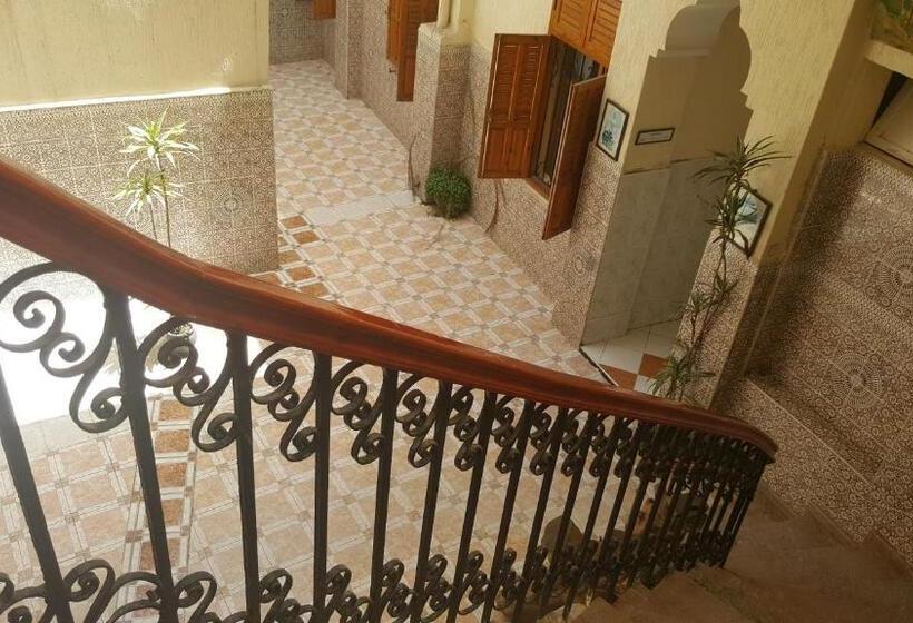 اتاق استاندارد, De Paris