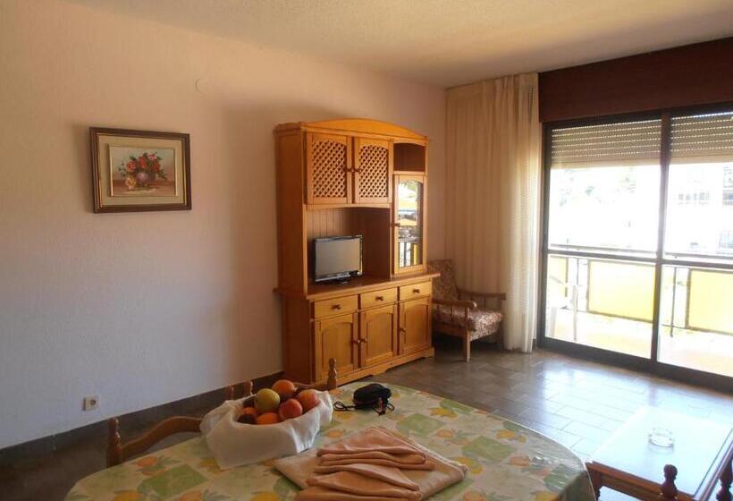 2 Bedroom Apartment, Alfar