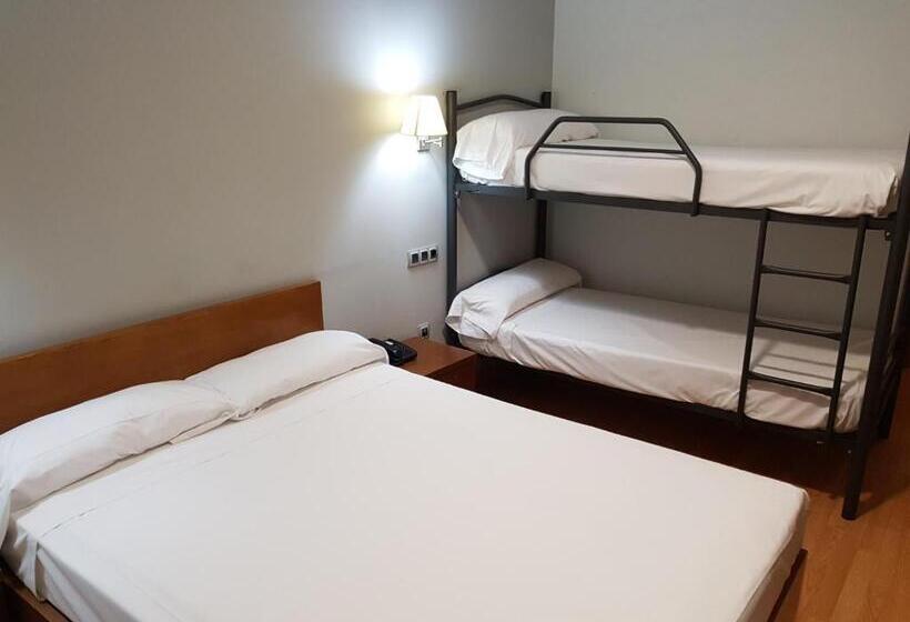 Standard Quadruple Room, Ciudad De Corella