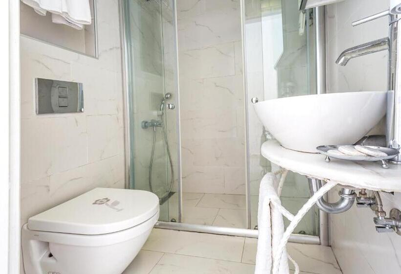 اتاق اکونومی, Club çapa