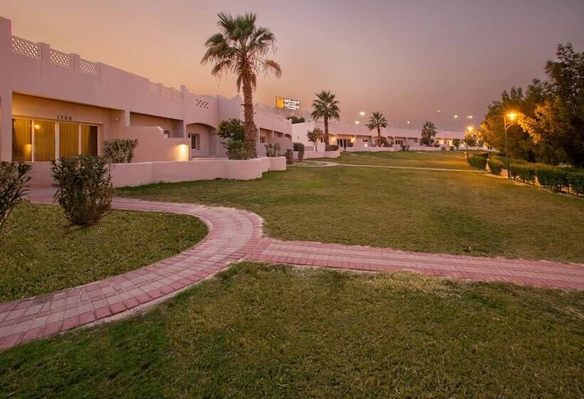 Suite met Kingsize Bed, Copthorne Al Jahra  & Resort