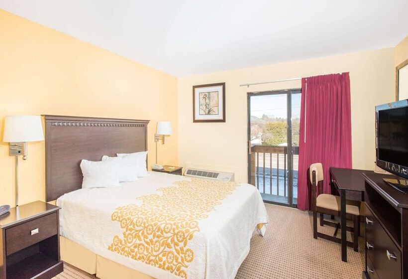 اتاق دلوکس مخصوص معلولین, Days Inn By Wyndham Colchester Burlington