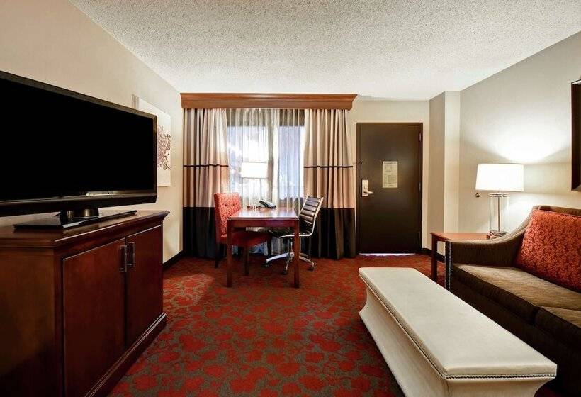 2 Bedroom Suite, Embassy Suites By Hilton Dulles Airport