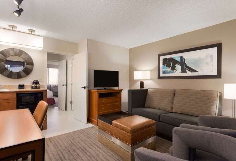 اتاق استاندارد, Embassy Suites Williamsburg