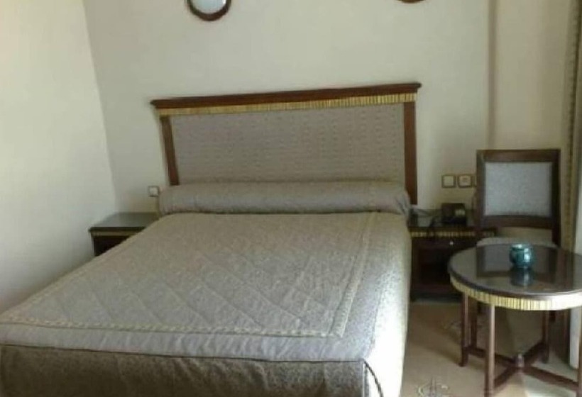 اتاق استاندارد, Maamoura