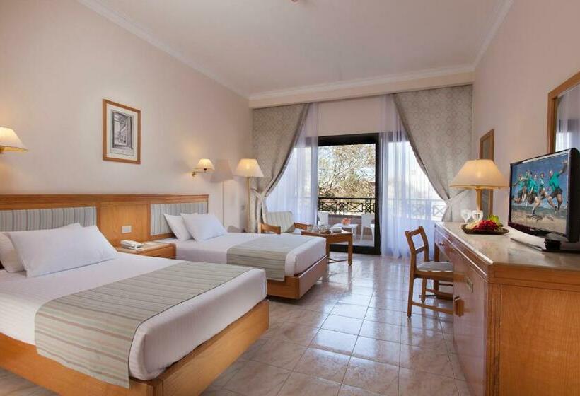 اتاق استاندارد با چشم‌انداز باغ, Pharaoh Azur Resort