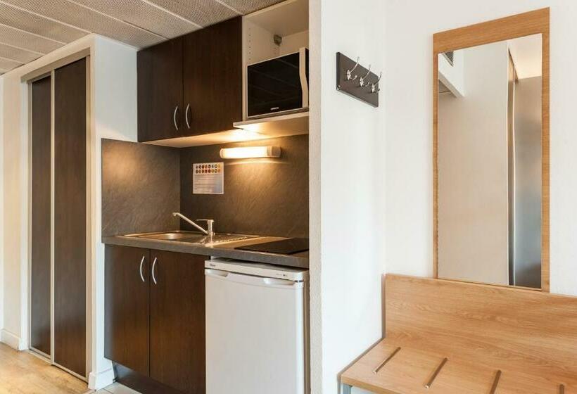스탠다드 스튜디오, Residhotel Le Grand Prado
