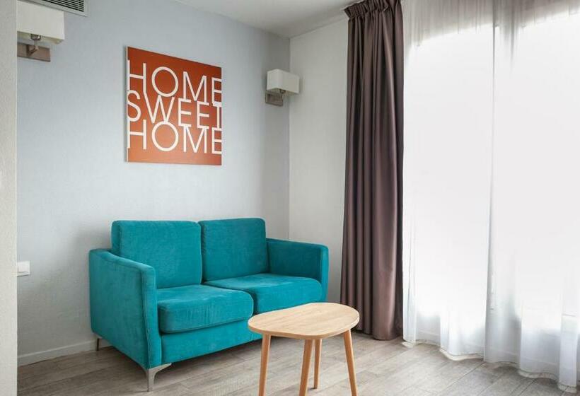 스탠다드 스튜디오, Residhotel Le Grand Prado