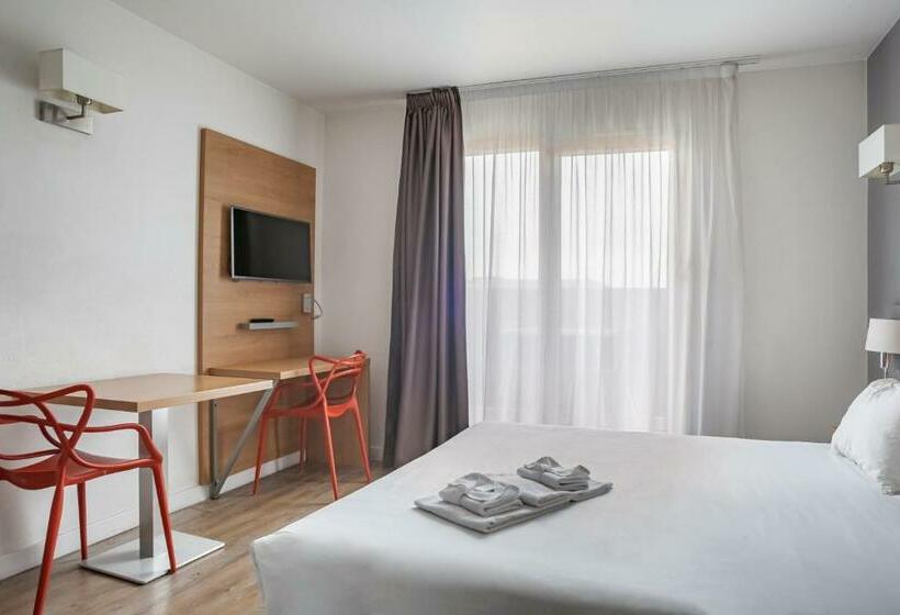 스탠다드 스튜디오, Residhotel Le Grand Prado