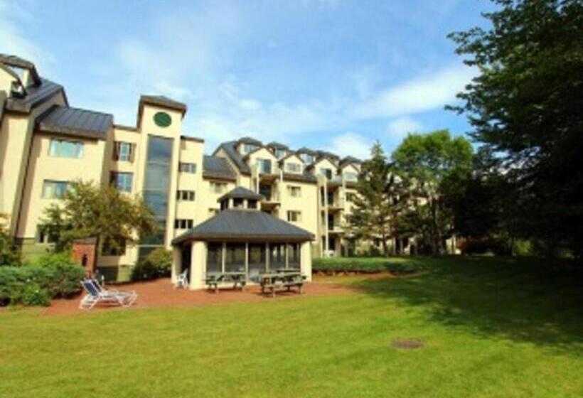 Standard Room, Rivergreen Resort